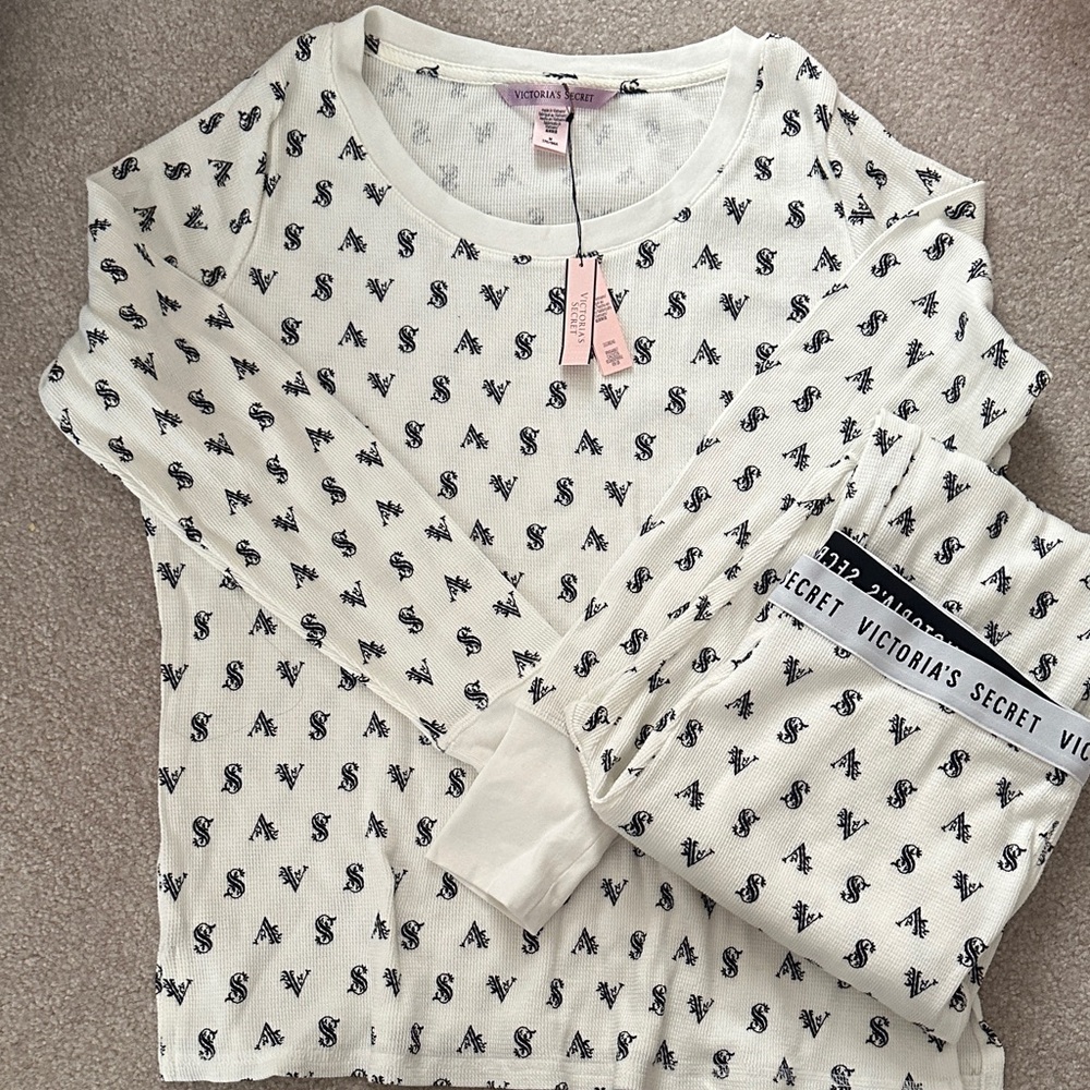 Matching VS pajama set